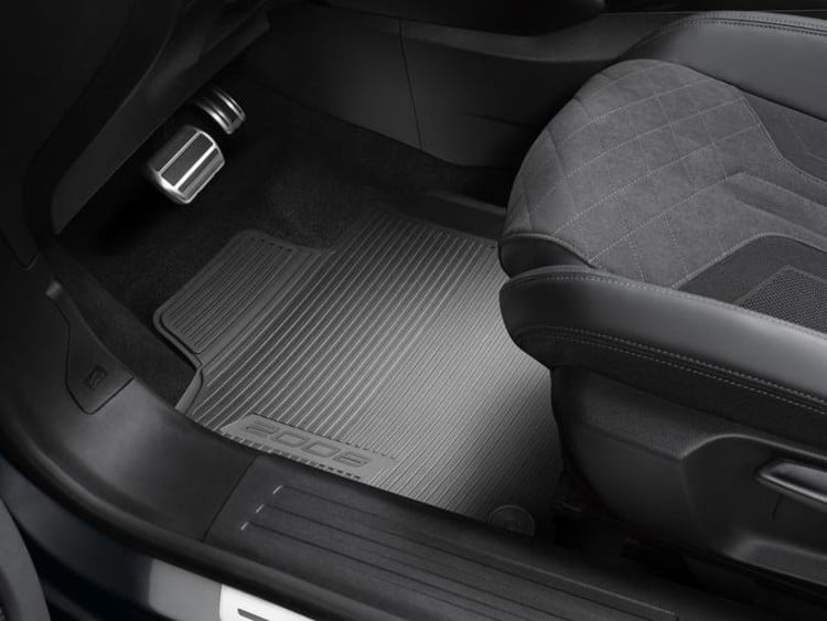 Peugeot 2008 (P24) Ön Kauçuk Paspas