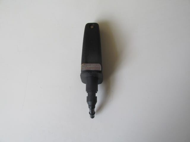 Mitsubishi L300 Ön Cam Su Fıskiye Memesi Taiwan MB509790